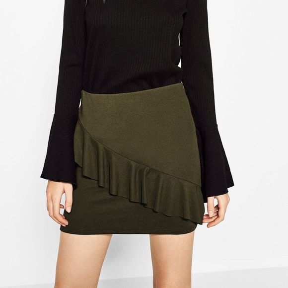 Zara Dresses & Skirts - ZARA Trafaluc Ruffle Mini Skirt